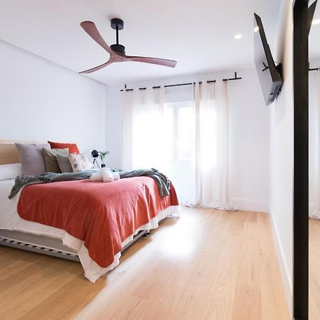 Amplio Y Moderno Apartamento Con Tarima Refrescante By Staynnapartments Bilbao Eksteriør billede