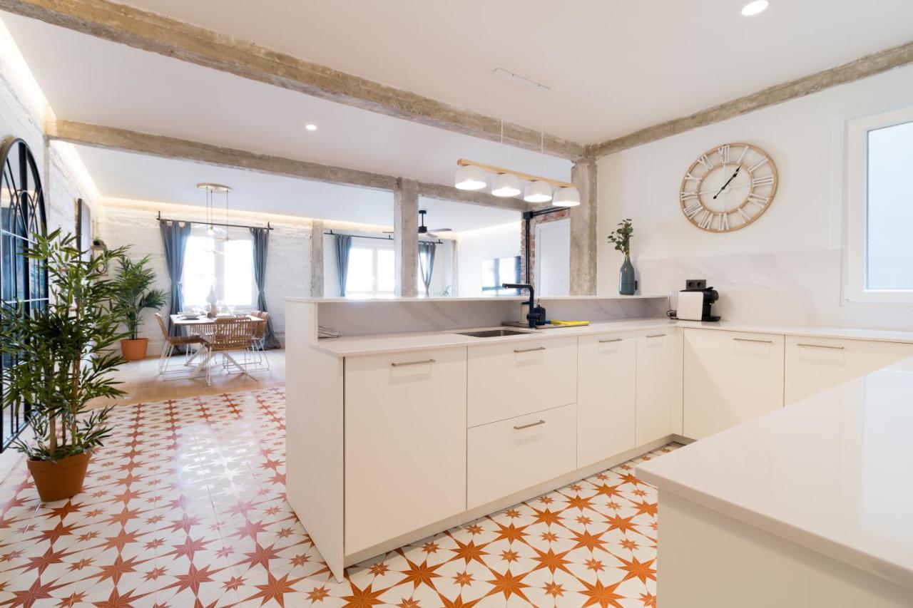 Amplio Y Moderno Apartamento Con Tarima Refrescante By Staynnapartments Bilbao Eksteriør billede